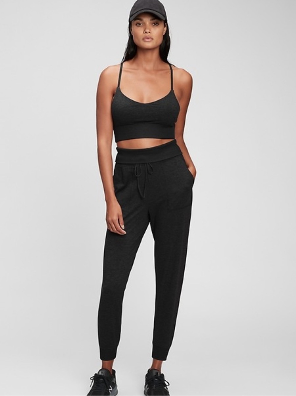 EUC GAP Brushed Tech Jersey Joggers - Black